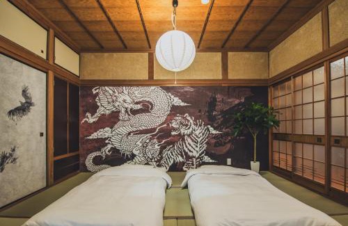 Sakaide Villa | 瀬戸内一棟貸切 サウナとアートの宿 Sei-Jima Retreat