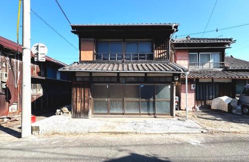 Yaizu Apartamento | 焼津 梔子 古民家の宿-カモメの鳴き声が聴こえる港町
