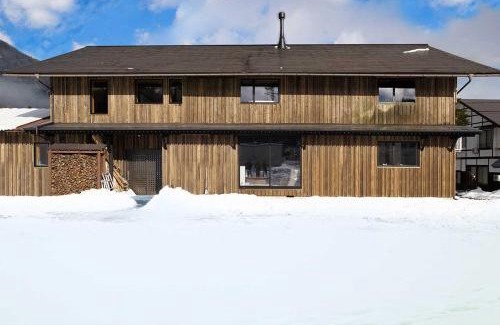 Hakuba Casa | 白馬の黒馬 DarkHorse @Hakuba