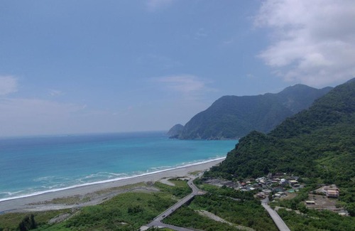 Suao Chalet De Esquí | 睡海邊-石頭屋