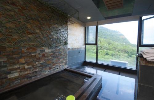 Jiaoxi Cabina | 礁溪景觀溫泉會館