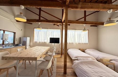 Yonezawa Casa | 米沢ワンニャンステイ2 Large Private Lodge with Theather Room & Restaurant