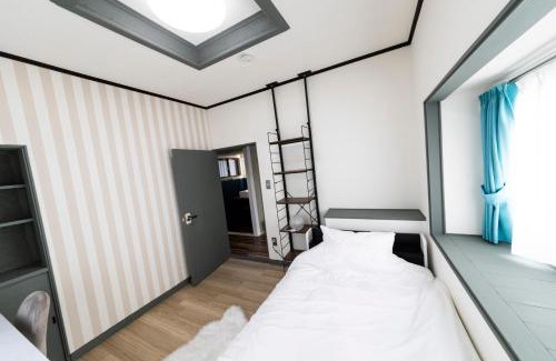 Yunoura Onsen Casa | 縁湯の宿 道後