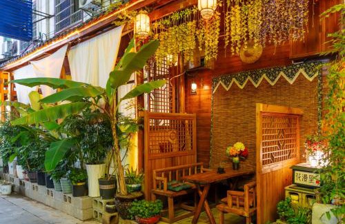 Yongding Casa | 花漫里影音美宿