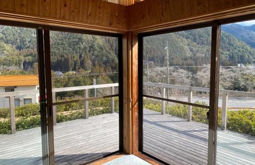 Gero Casa | 花緑里-Hanamidori-そしの山荘 岐阜下呂金山郡上貸切ロッジ高原リゾート