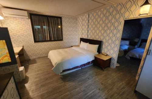Xuejia District Casa | 荷蘭洋行-寵物友善塩水燈會井仔腳塩田