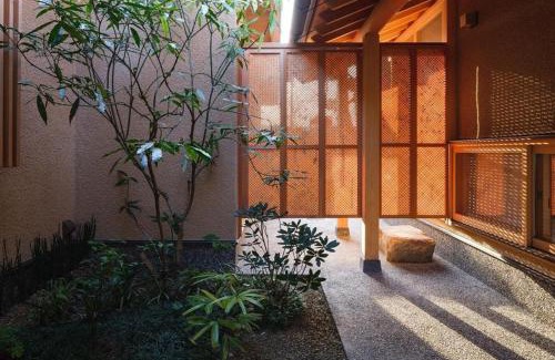Kagoshima Casa | 萌蘖 露天風呂とサウナがある現代の湯治場