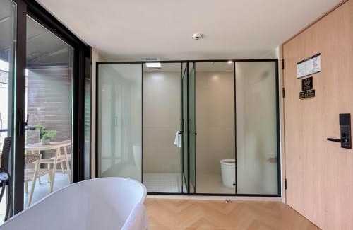 Xihu Casa | 西湖柒涧锦月民宿 Lakeside Moon Retreat