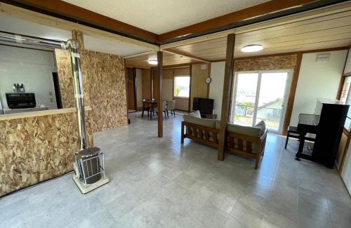 Hakodate Casa | 谷地頭温泉近く！ピアノのある一軒家（English OK）