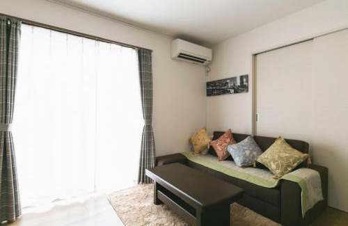 Naha Villa | 那覇空港まで10分#新築戸建#国際通りDFS近く#駐車場2台無料#Free Wifi#最大12名