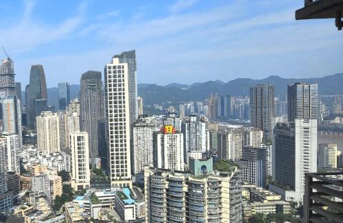 Yuzhong Apartamento | 重庆解放碑阳崽民宿高层新中式景观Youngzai Apt in Jiefangbei 5