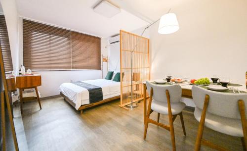 Choryang Casa | 부산역 7분, 부산항 국제여객터미널, 국제시장, 영도,3룸 8인