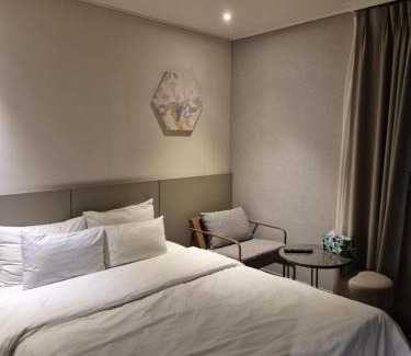 Michuhol-gu Hotel | 정원호텔