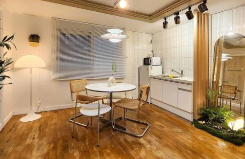 Yeonnam-dong Apartamento | 핑크 White Linen House,3br