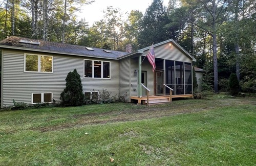 Sebago Casa | 0.4 mile walk away from the Sebago Town Beach.
