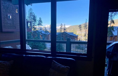 Keystone Casa | 0.5 mile walk to Gondola and Keystone Village! 50 yards to Keystone Shuttle!