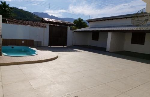 Maranduba Chalet De Esquí | 0006.02 - Maranduba - Chalé - 1 Dorm - 5 Pess - 3 Quadras Do Mar - Piscina Coletiva - WIFI
