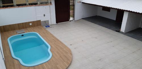 Maranduba Chalet De Esquí | 0006.05 - Maranduba - KitNet 1º Andar - 4 Pessoas - 3 Quadras Do Mar - Piscina Coletiva - WIFI