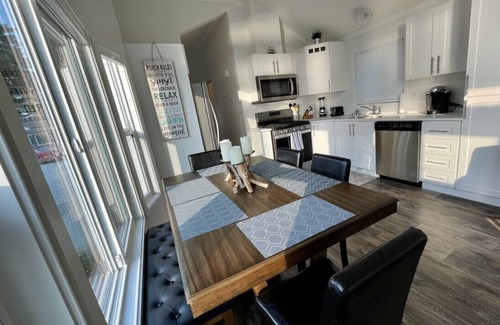 Regional District of Mount Waddington Apartamento | 01 - Coho Cottage Cottage By The Sea at Alder Bay