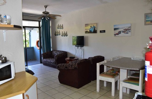 Oslo Beach Apartamento | 01 Dumela direct beach access Apartment