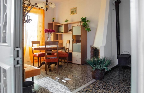 Varese Ligure Apartamento | 017 - Casa vacanze Picetti - in mezzo alla natura