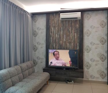 Taman Mount Austin Apartamento | 02-AUSTIN REGENCY HOMESTAY for 2pax Pool View