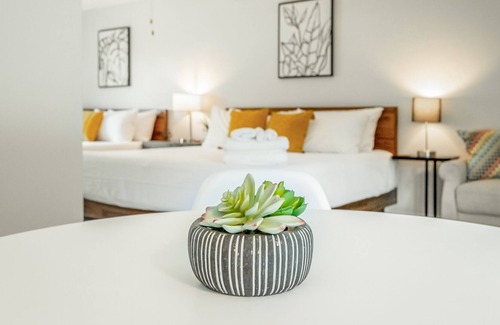 Lookout Valley Neighborhood Association Cabina | 02: The Wright Suite - A PMI Scenic City Vacation Rental