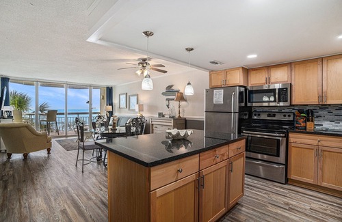 Garden City Condominio | 0208 Waters Edge Resort 1 Bedroom Condo by RedAwning
