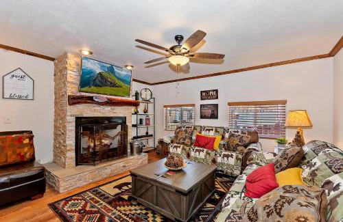 Boulder Bay Casa | 030 - Cozy Chic Mountain Cottage - Meredith Lodging