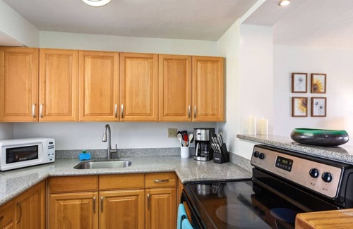 McCully - Moiliili Apartamento | 05 FREE Parking/10 min beach/2br-Waikiki/Ala Moana
