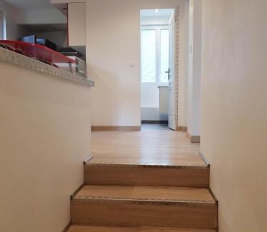 Razac-sur-l'Isle Apartamento | 05 - Très joli 3 pièces neuf 2 chambres, logement tout équipé pour 1 à 4 personnes maximum, vue sur jardin avec parking privatif, grand fourgon possible, tout le linge de maison est fourni