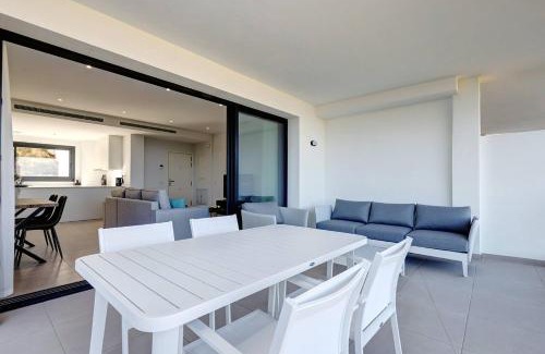 Mijas Apartamento | 085 Modern Apartment in Trendy La Cala Golf Resort