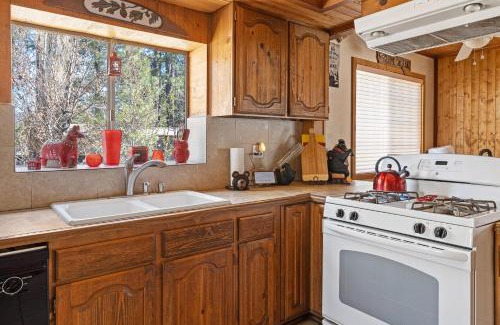 The Village Casa | 086 - The Village Cottage Oasis - Meredith Lodging