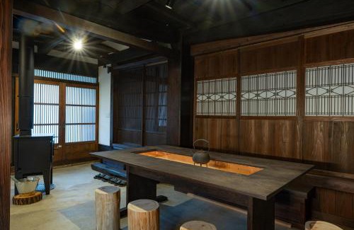 Matsuzaki Casa | 1日1組限定!一棟貸し古民家 l Ginryotei 吟漁亭