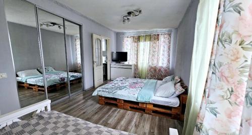 Dnipro Apartamento | 1 комнатная квартира, левый берег, Пр Калнышевского, пр Слобожанский, 6 городская клиника