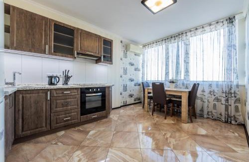 Dniprovs'kyi District Apartamento | 1-к Люкс Подобово поряд метро Чернігівська Дарниця ТЦ Серце Проспект МВЦ