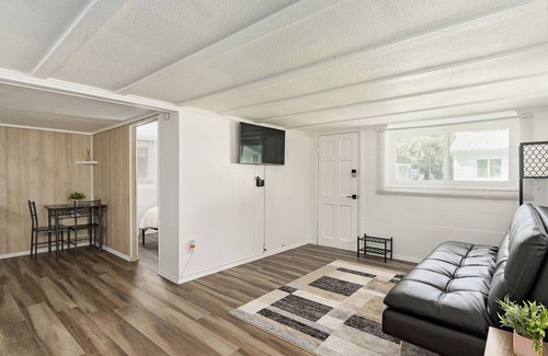 Downtown Apartamento | 1/1 Guesthouse - Pets Welcome