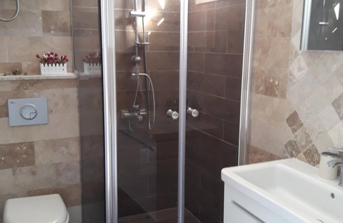 Sogucak Apartamento | Apartamento de lujo 1 + 1 en Kusadasi Sogucak, frente al mar Egeo de color turquesa
