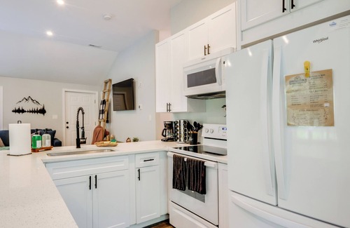 Pisgah Casa | 1/2 Acre Pond, Rec Room! Private Oasis in Nanjemoy