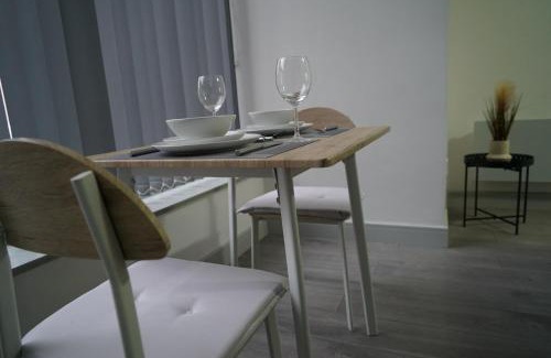 Desborough Apartamento | 1 & 2 Bed Apartments - Desborough, Kettering, Sleeps Upto 2 & 3, Free Parking, Family, Relocation, WIFI, Gateway