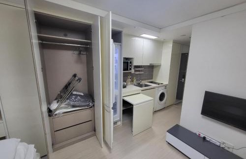 Seocho-dong Apartamento | 1-2516 #Sinnonhyeon Stn Exit 9, 1-min #Gangnam Stn, 5-min #OTT #Concierge Gangnam Managed