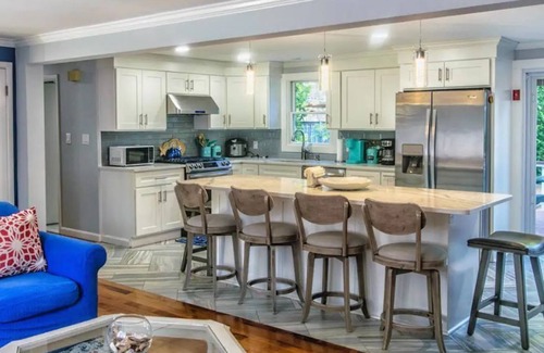 West Hyannisport Casa | 1.4 Miles to Craigville Beach/2.2 Miles to Main St