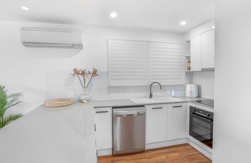 Rainbow Beach Apartamento | 1/46 Manooka Drive - Rainbow Beach. Aircon. Ocean Views.