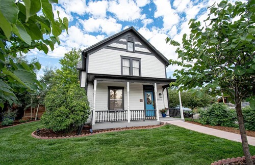 Littleton Casa | 1 5 Blocks to Main St Littleton Luxury Garden Pets