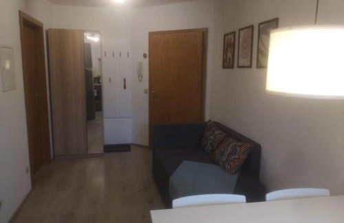 Plochingen Apartamento | 1,5 Zi Wohnung 43 qm im Zentrum von Plochingen, frisch renoviert und voll ausgestattet