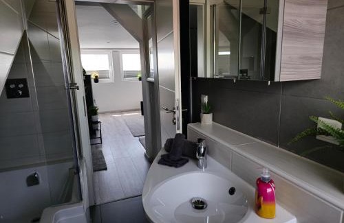 Munchen District Apartamento | 1,5 Zimmer Ferienwohnung Apartment in ruhiger Lage stadtnah Neu in Brunnthal