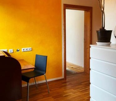 Heroldsberg Cama Y Desayuno | 1,5-Zimmer mit Duschbad, Gartenblick, Kühlschrank
