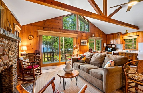 Sturgeon Bay Cabaña | Encanto rústico en 1. 5 Acres / Lake Michigan Waterfront