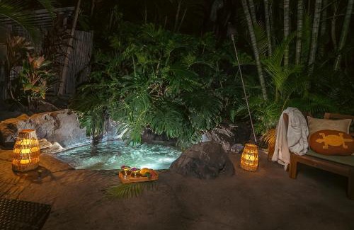 Sunset Ridge Casa | 1 Acre PRIVATE RESORT 4 bed 3 bath cinema spa