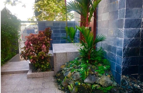 Panama City Casa | #1 ALBROOK VILLA SURROUNDED BY NATURAL LANDSCAPING